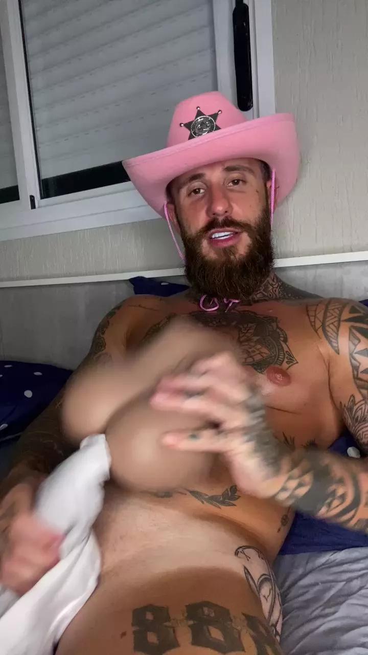 Viking_Tatuado from Cam4