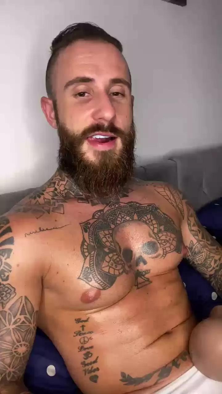 Viking_Tatuado from Cam4
