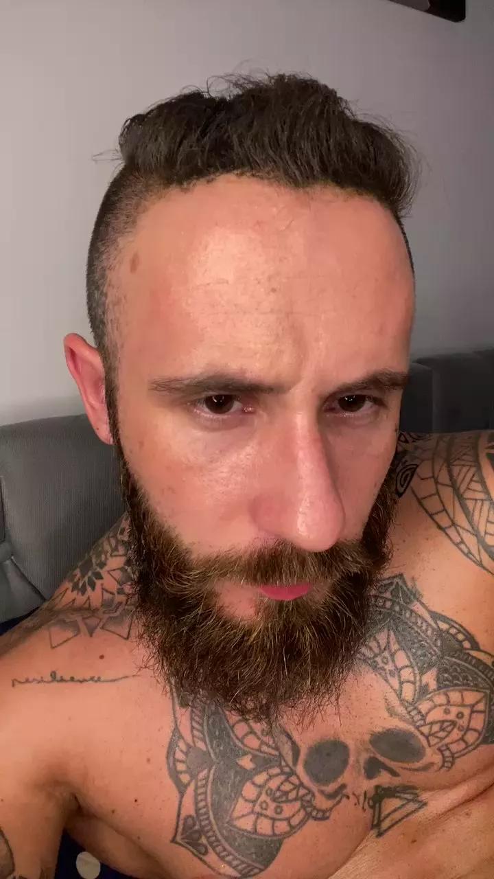Viking_Tatuado from Cam4