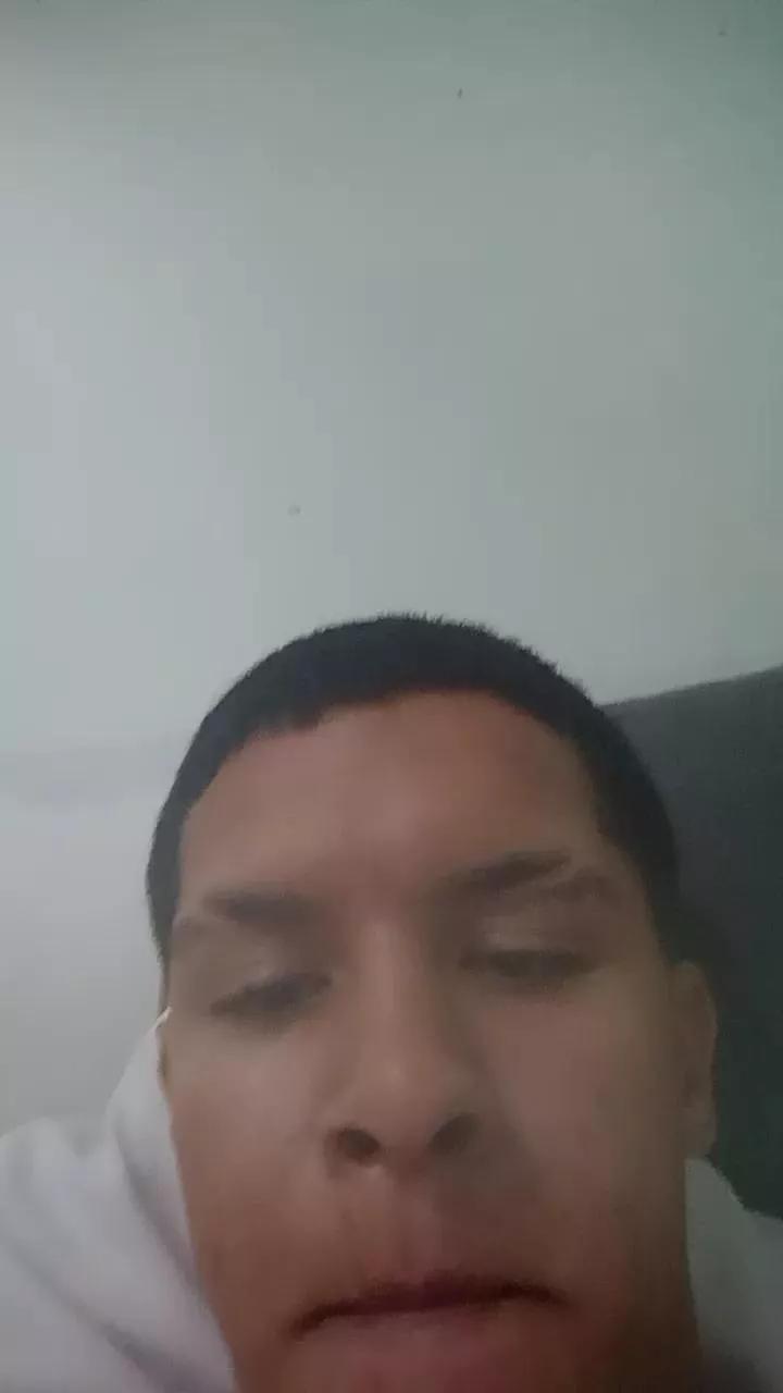 vikkmoura from Cam4