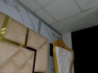 allison69ts from CamSoda