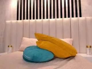 bellaclark from CamSoda