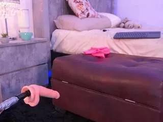lara-giraldo from CamSoda