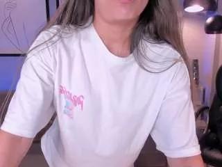 laylascarlett from CamSoda