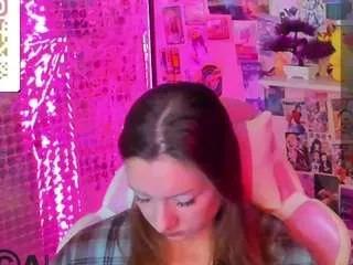 nina-jonesss from CamSoda