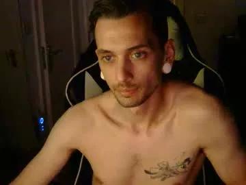 2323gary from Chaturbate