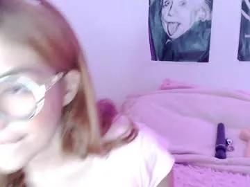 _lloou_ from Chaturbate