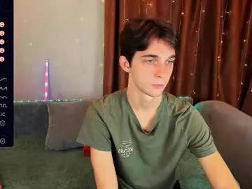 aaron_bang from Chaturbate