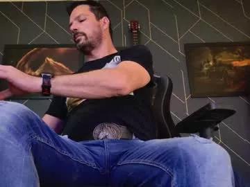 aaronbomer from Chaturbate
