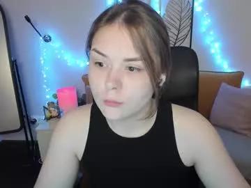 alli_zi from Chaturbate