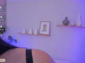ambarevans_ from Chaturbate