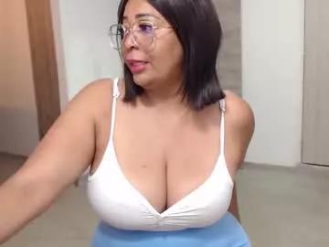 ambarsofhia from Chaturbate
