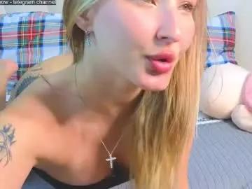 annie_f0x from Chaturbate