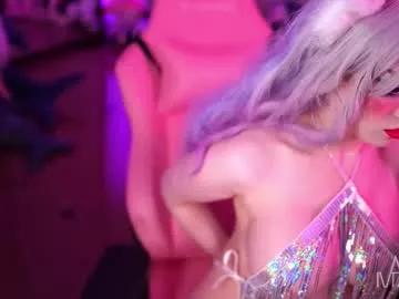 annie_may_may from Chaturbate