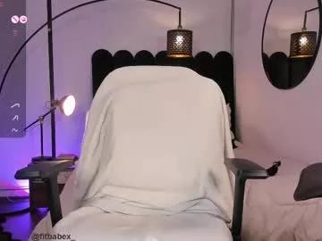 ariana_fitl from Chaturbate