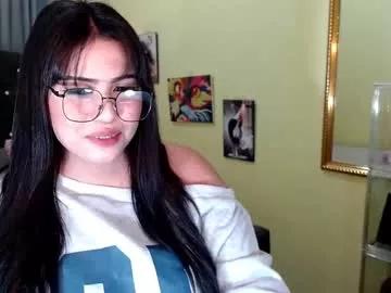 asias_hotkiara from Chaturbate