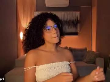 avalon_badger from Chaturbate