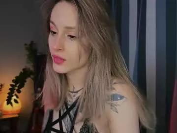 aviva_faith from Chaturbate