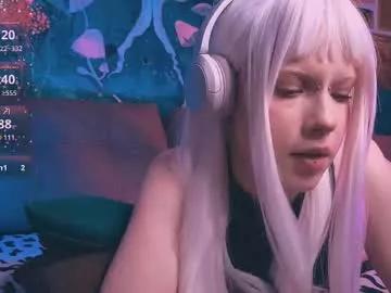 babe_moister from Chaturbate
