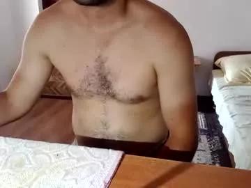 baiat_frumusel from Chaturbate