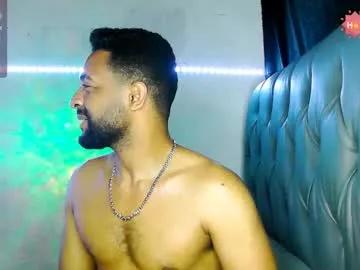 bbcblackhot33 from Chaturbate