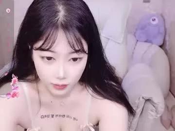 bell_cs from Chaturbate