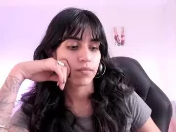 bella_poisonous from Chaturbate