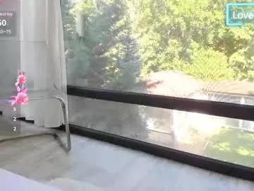 bella_posh from Chaturbate