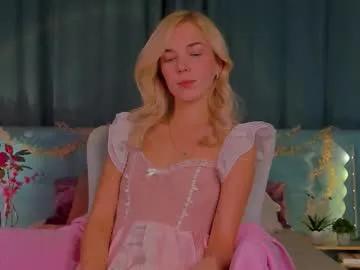 Bella_stewartt from Chaturbate