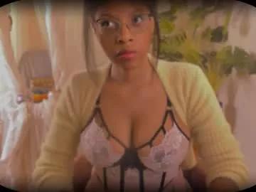 bellablakes18 from Chaturbate