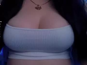 bellelovexx from Chaturbate