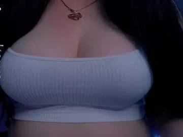 bellelovexx from Chaturbate