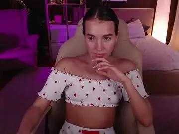 bellla_haddid from Chaturbate