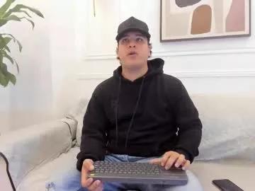 bennett_alejoo from Chaturbate