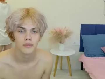 Bonnie_and_c1yde from Chaturbate