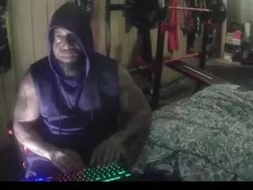 bussitdown_313 from Chaturbate