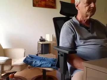 camcologne from Chaturbate