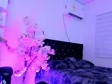 caramelo_exotico from Chaturbate