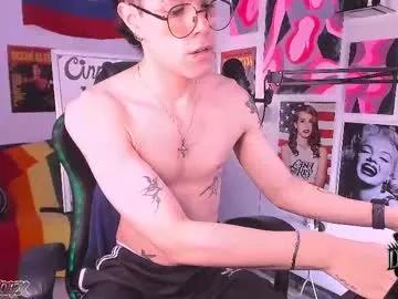 cinnamon_boyxxx from Chaturbate