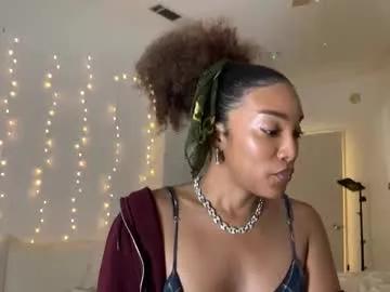 cinnamondeity88 from Chaturbate