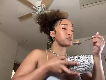 cinnamondeity88 from Chaturbate