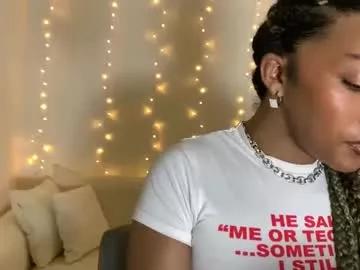 cinnamondeity88 from Chaturbate