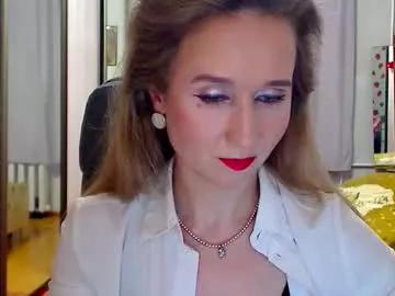 Classyinna from Chaturbate