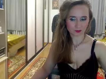 Classyinna from Chaturbate
