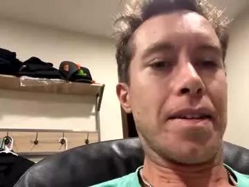 collegedudejames from Chaturbate
