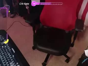 dadboddude01 from Chaturbate