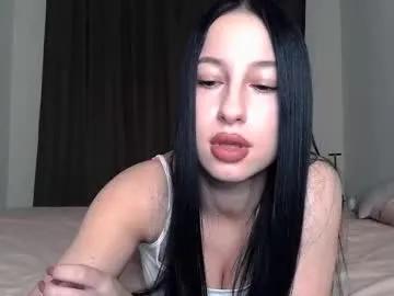 Delly_love from Chaturbate