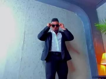 dennis_cox_ from Chaturbate