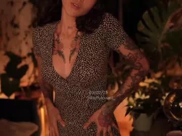 effylowell_ from Chaturbate