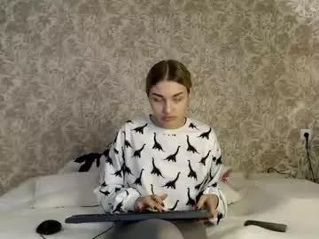 ellamilla from Chaturbate